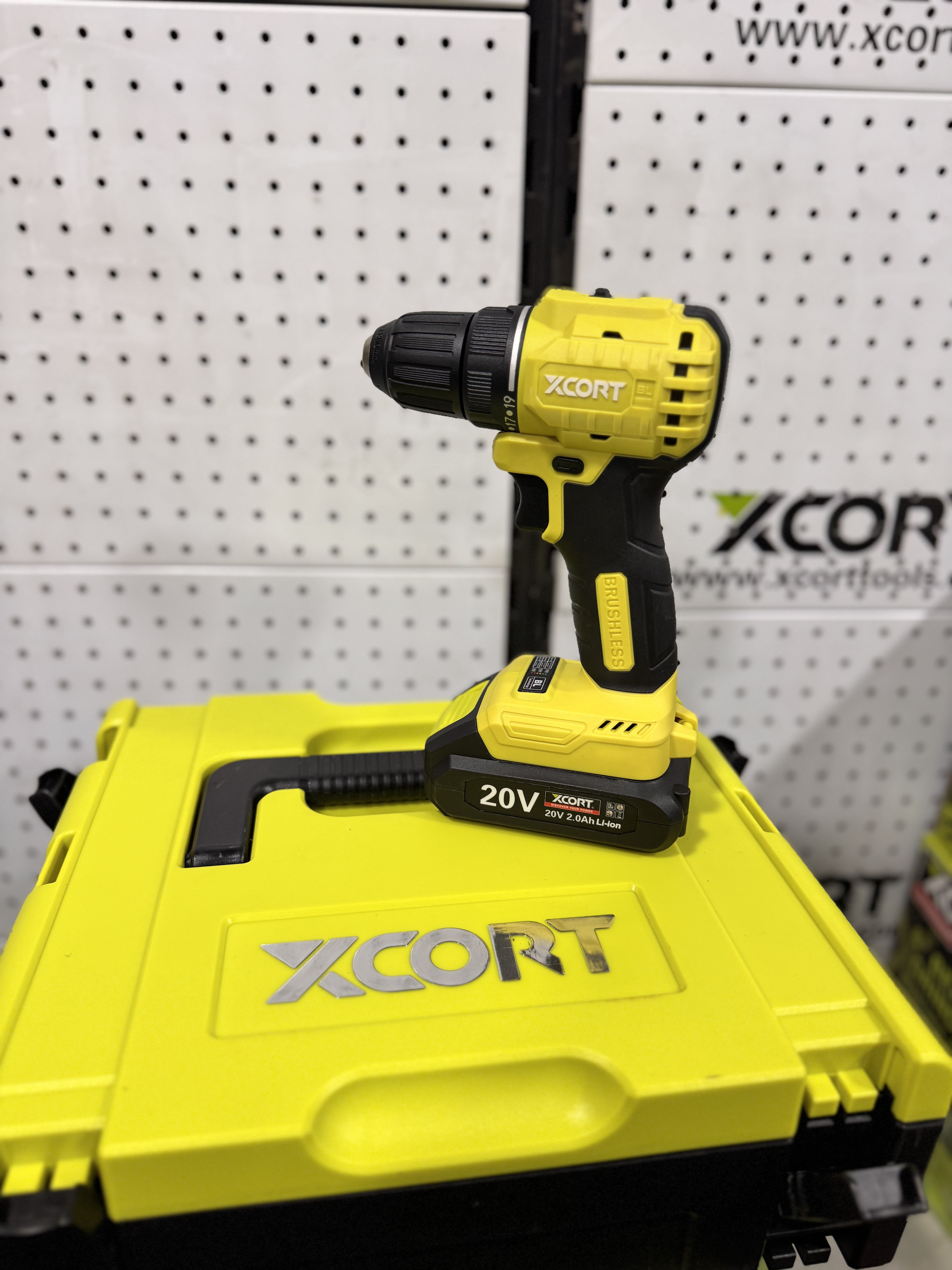 XCORT XDC06-20BL — Шурупаверт в Оше, УСТА24