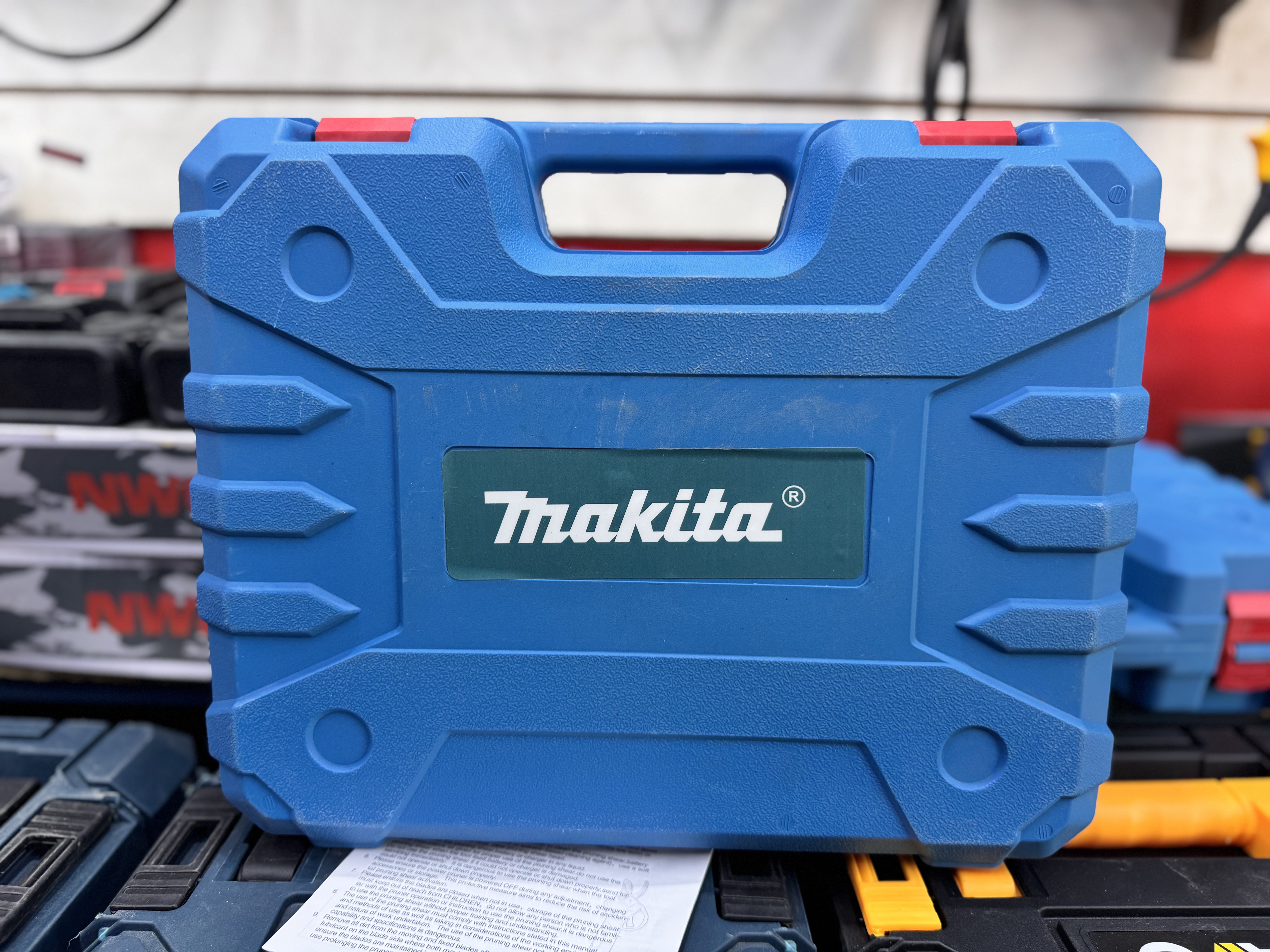 MAKITA z128 — Гайкаверт в Оше, УСТА24
