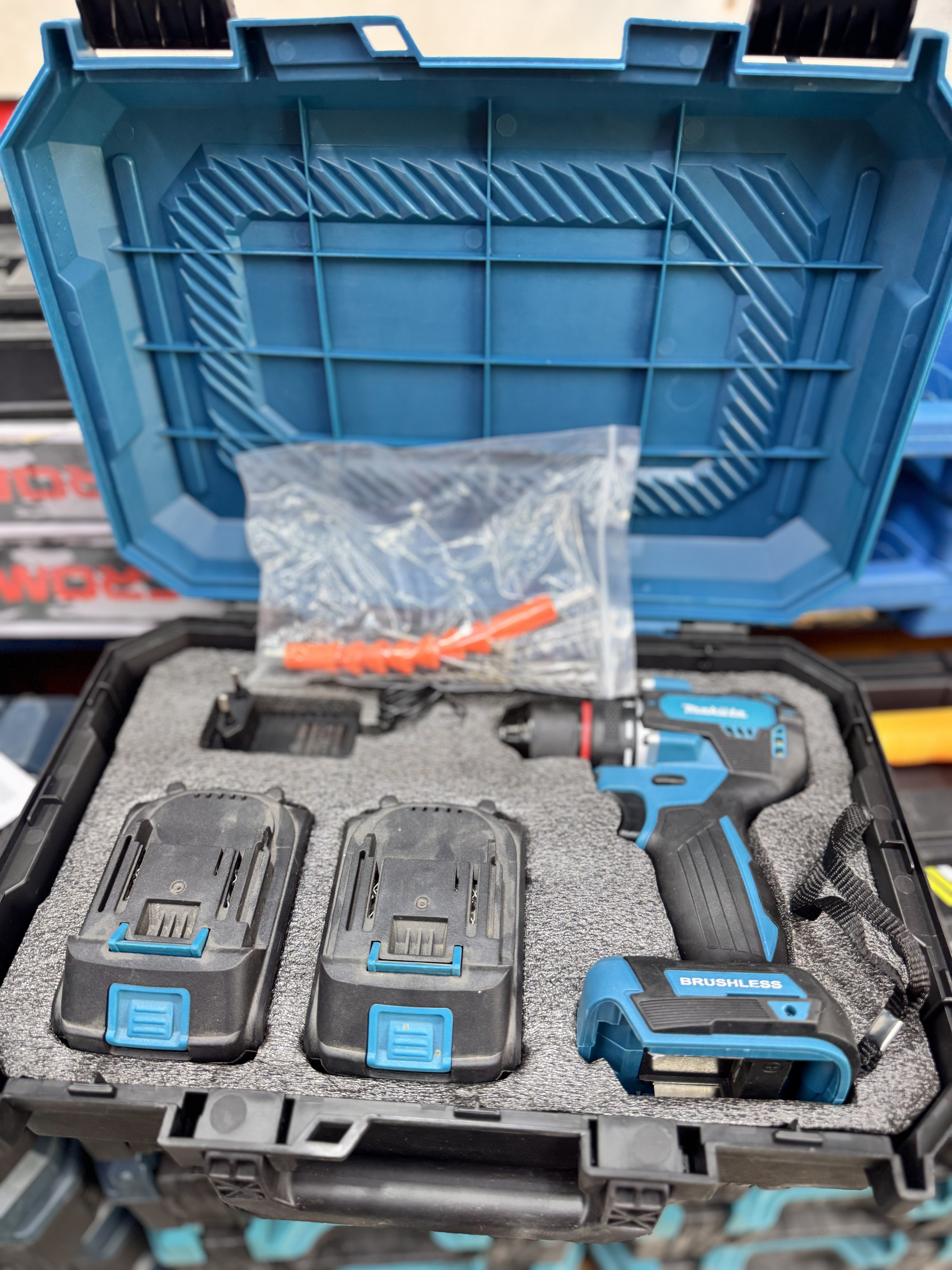 Makita z12 — Шурупаверт в Оше, УСТА24