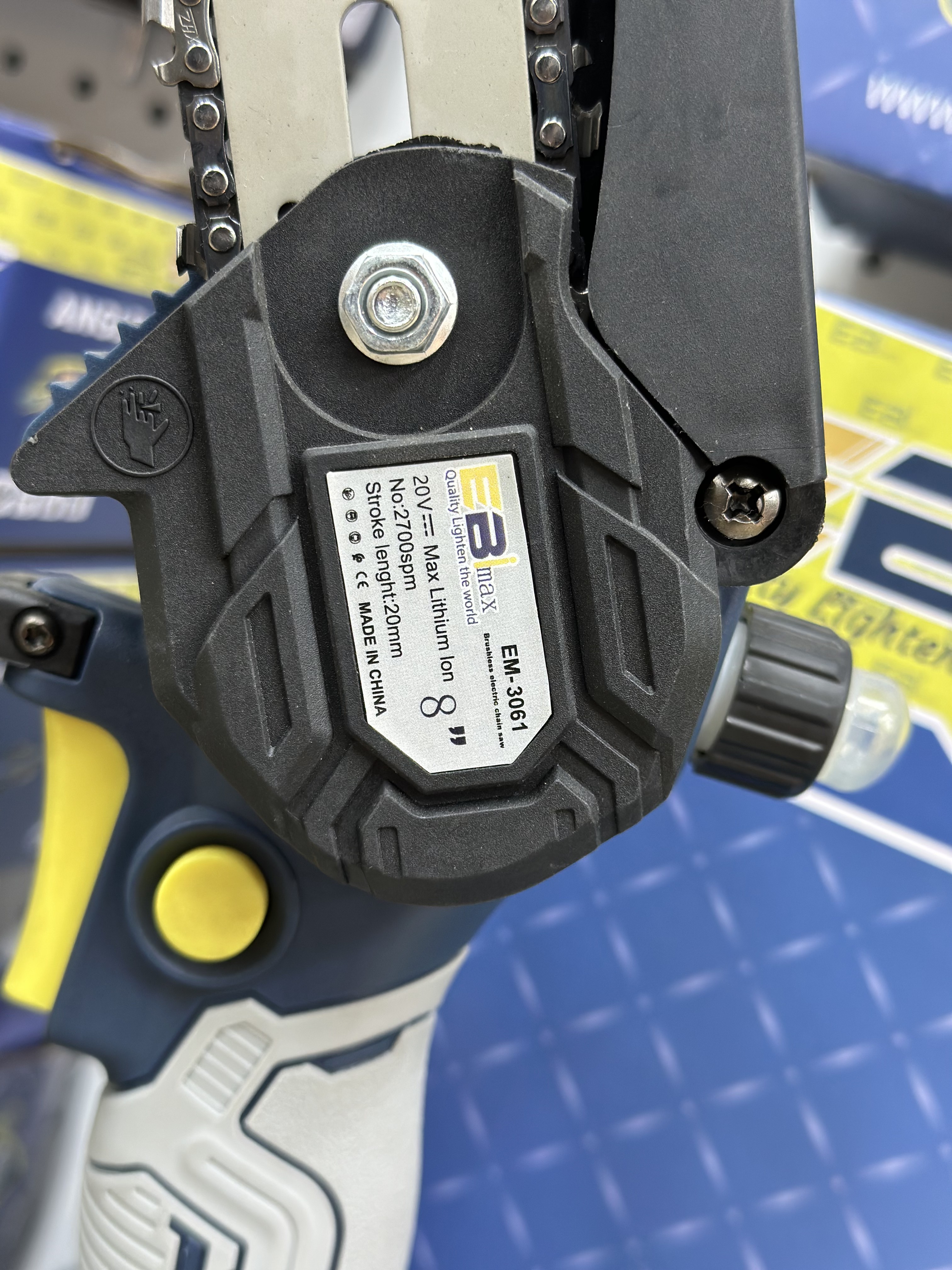 EBi max EM-3061 — Акумляторный инструменты в Оше, УСТА24