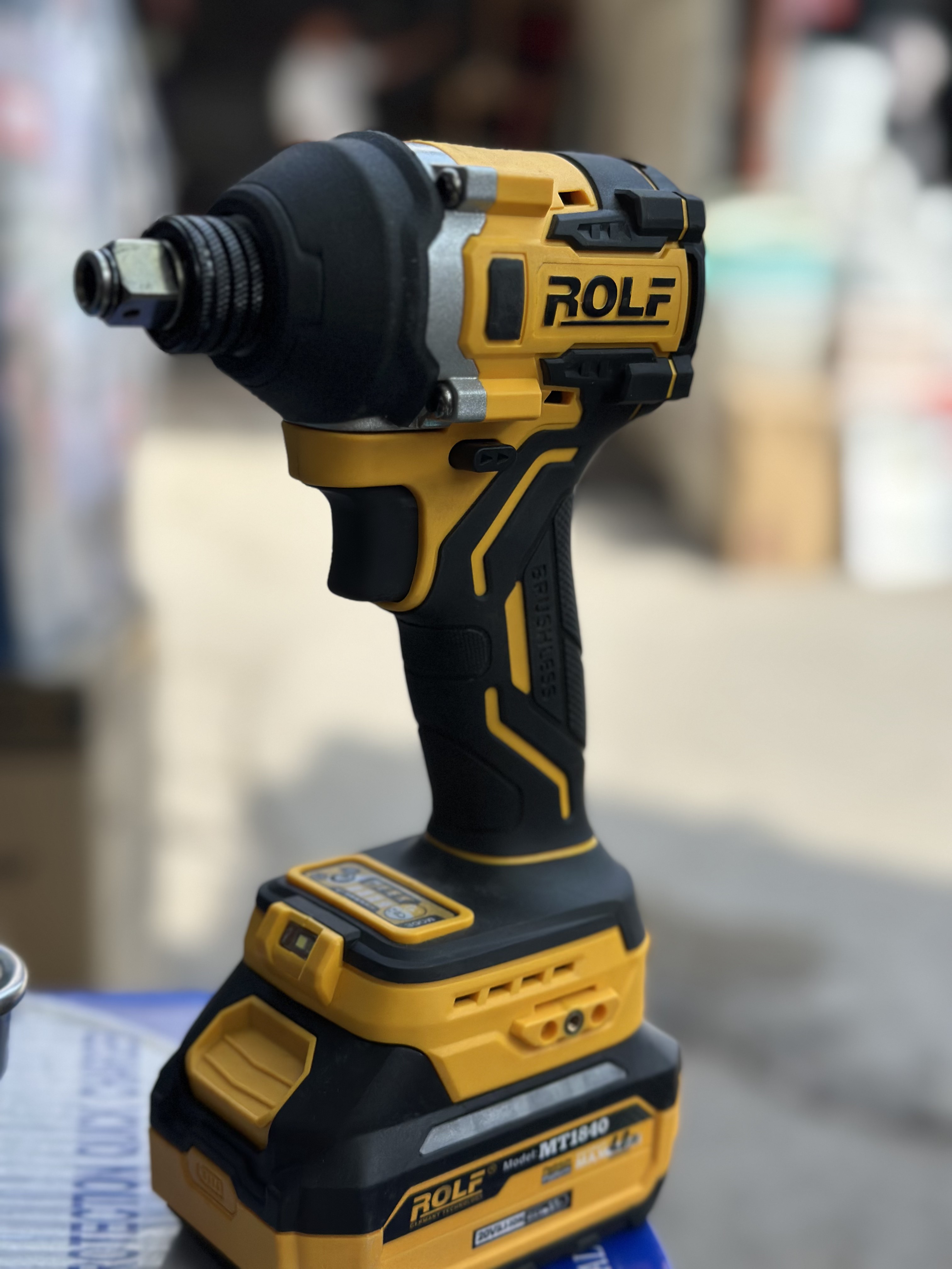ROLF MT1840 — Акумляторный инструменты в Оше, УСТА24