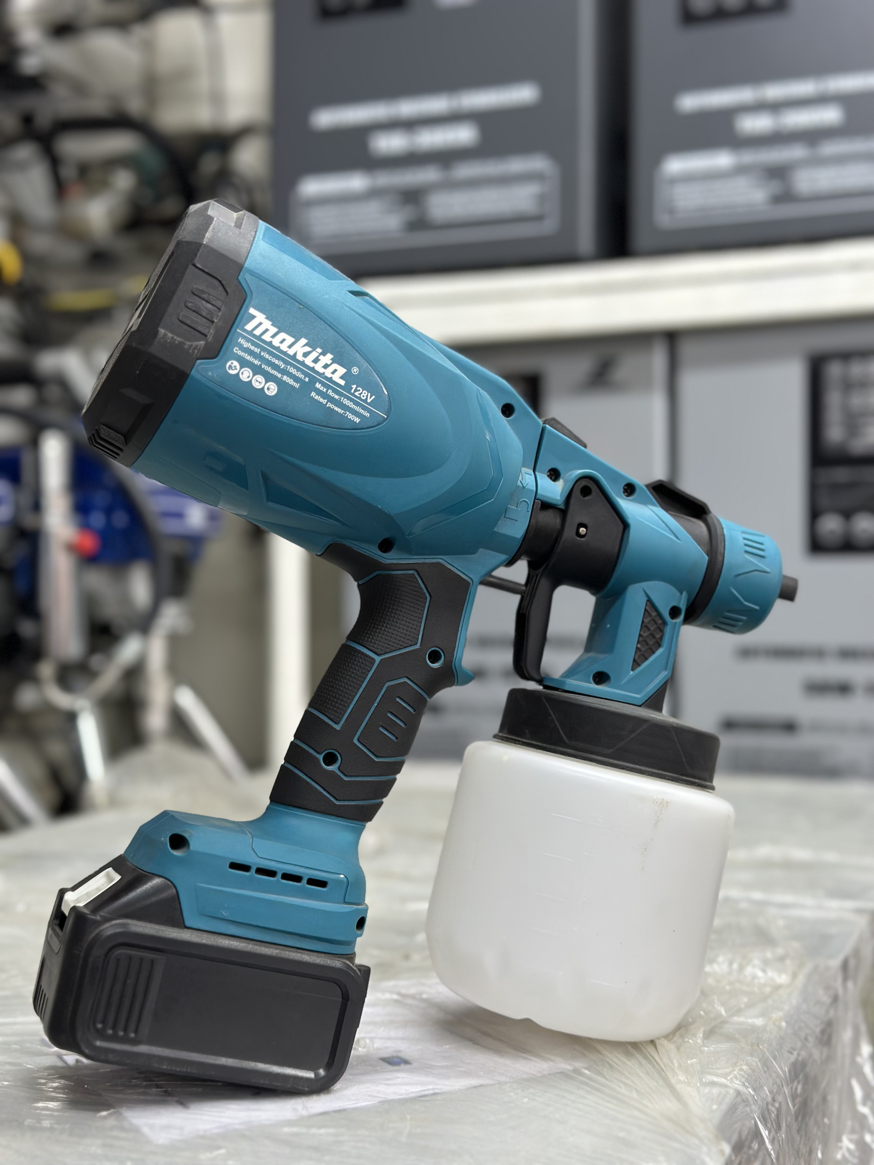 MAKITA- — Акумляторный инструменты в Оше, УСТА24