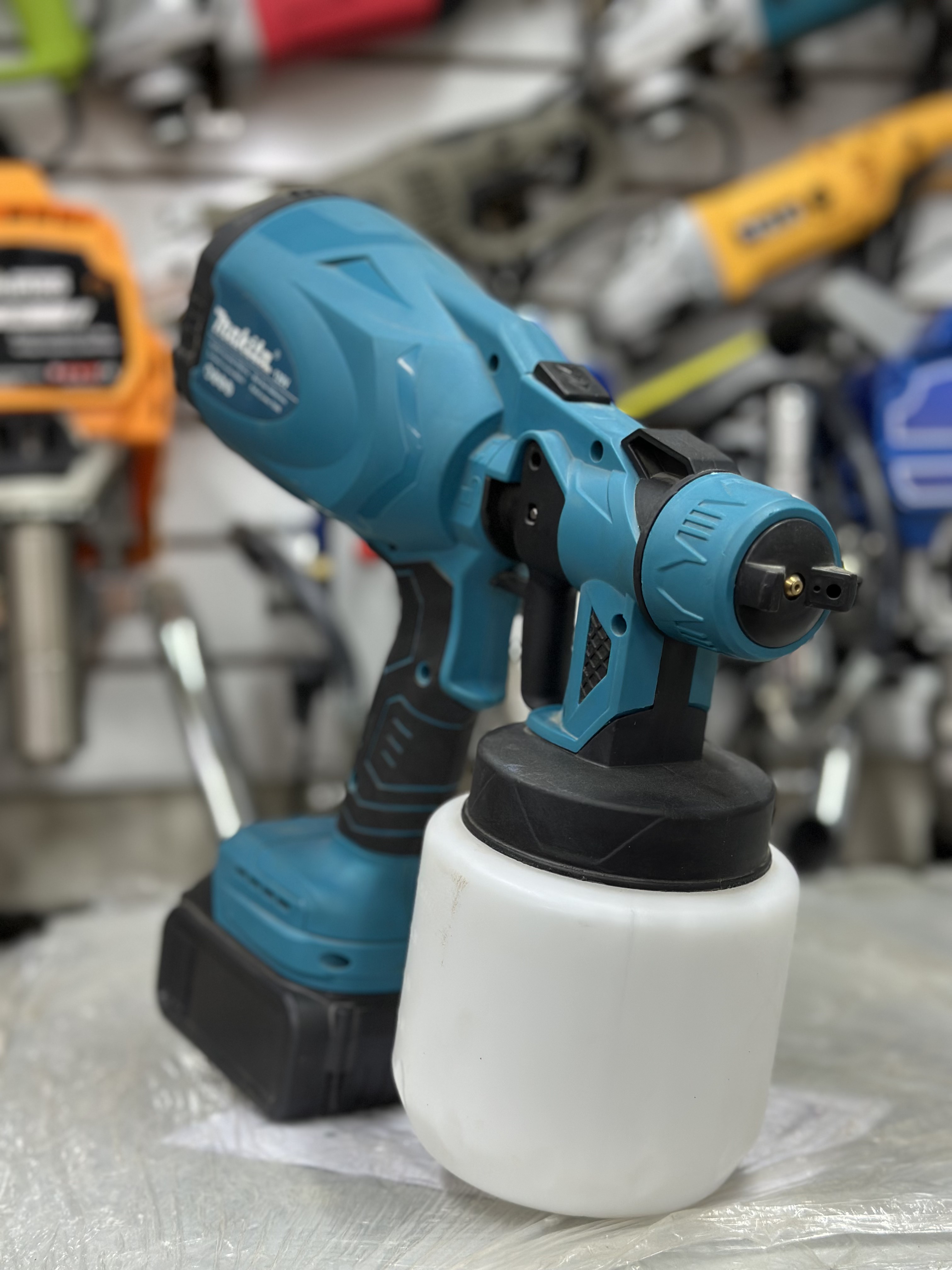 MAKITA- — Акумляторный инструменты в Оше, УСТА24